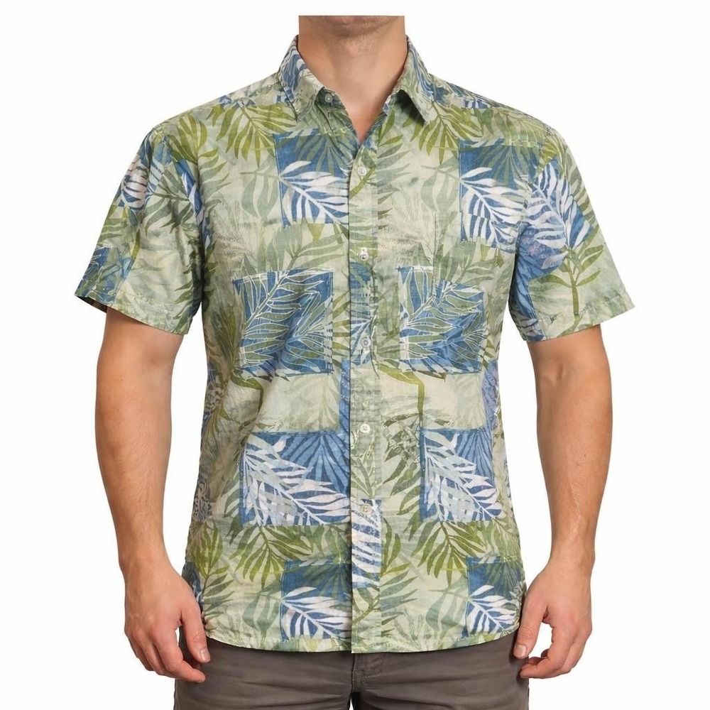 Malihini Hawaiian Aloha Shirt Large Floral Reverse Print Pale Green Blue